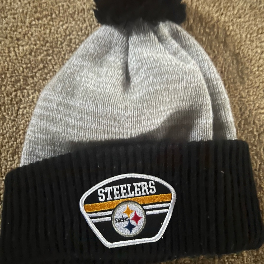 NFL Pittsburgh Steelers toque with Pompom
